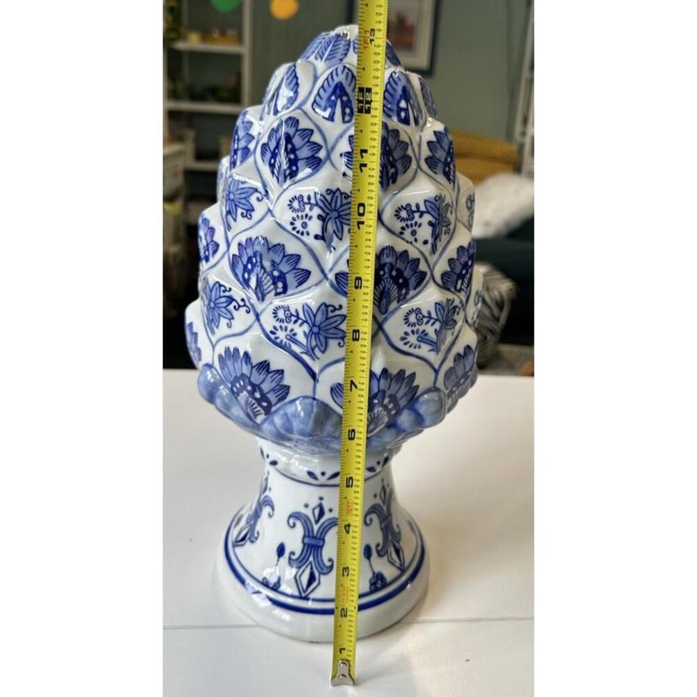 Blue & White Porcelain Chinoiserie Decor Cone 13” Excellent Condition - Picture 2 of 4